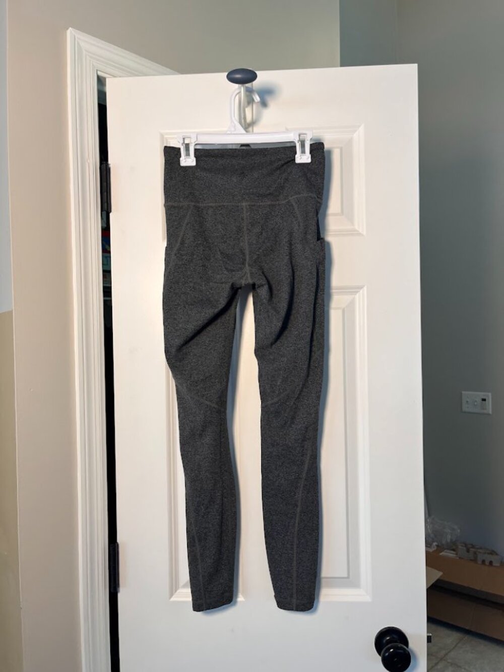 Athleta Salutation Stash Pocket 7/8 Leggings XS Charcoal Gray Powervita Yoga - Picture 7 of 10